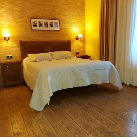 Rural Venta Del Alon 2*