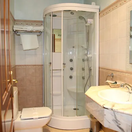 Rural Venta Del Alon 2*