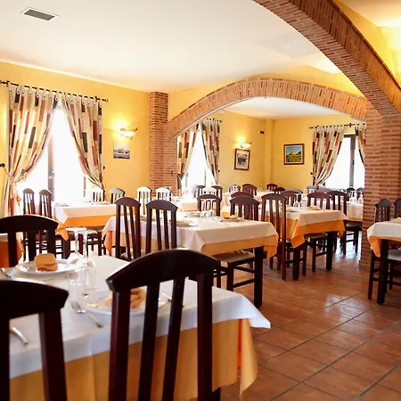 Rural Venta Del Alon 2*