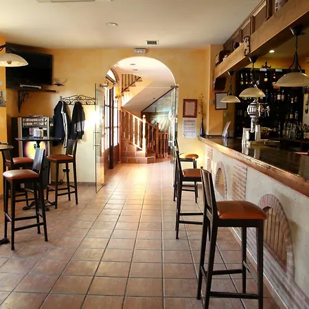 Hotel Rural Venta Del Alon 2*
