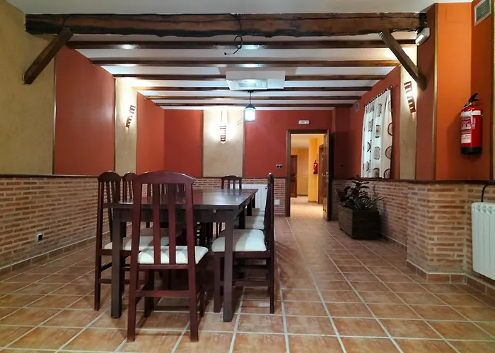 Rural Venta Del Alon 2*