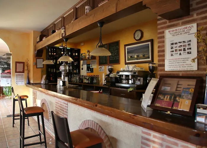 Rural Venta Del Alon 2*