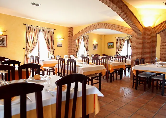 Rural Venta Del Alon 2*