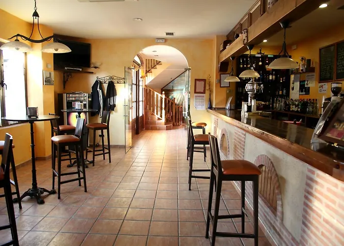 Hotel Rural Venta Del Alon 2*